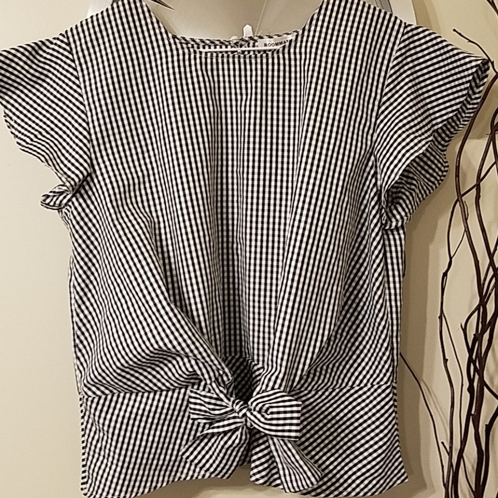 Black and white checkered top